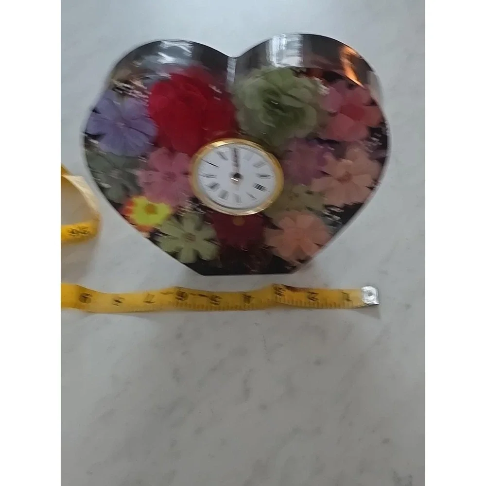 Handmade Resin Desk Mantle Heart Clock‎ Big 2 Inches Thick Flowers Pearls 734